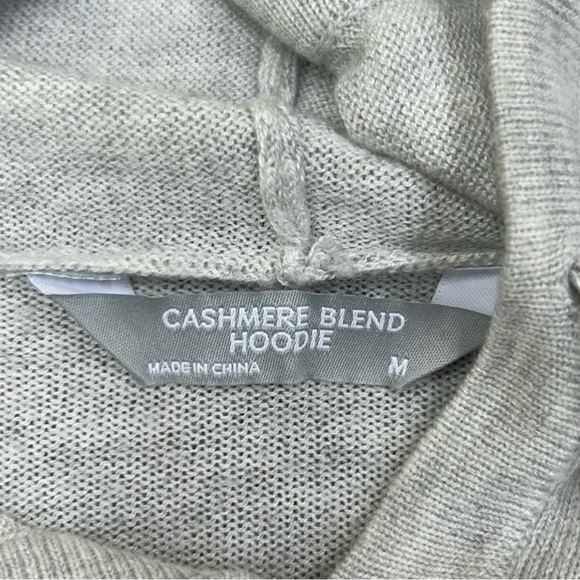 Cashmere Blend Gray Women's Hoodie Size Medium - Picture 3 of 4